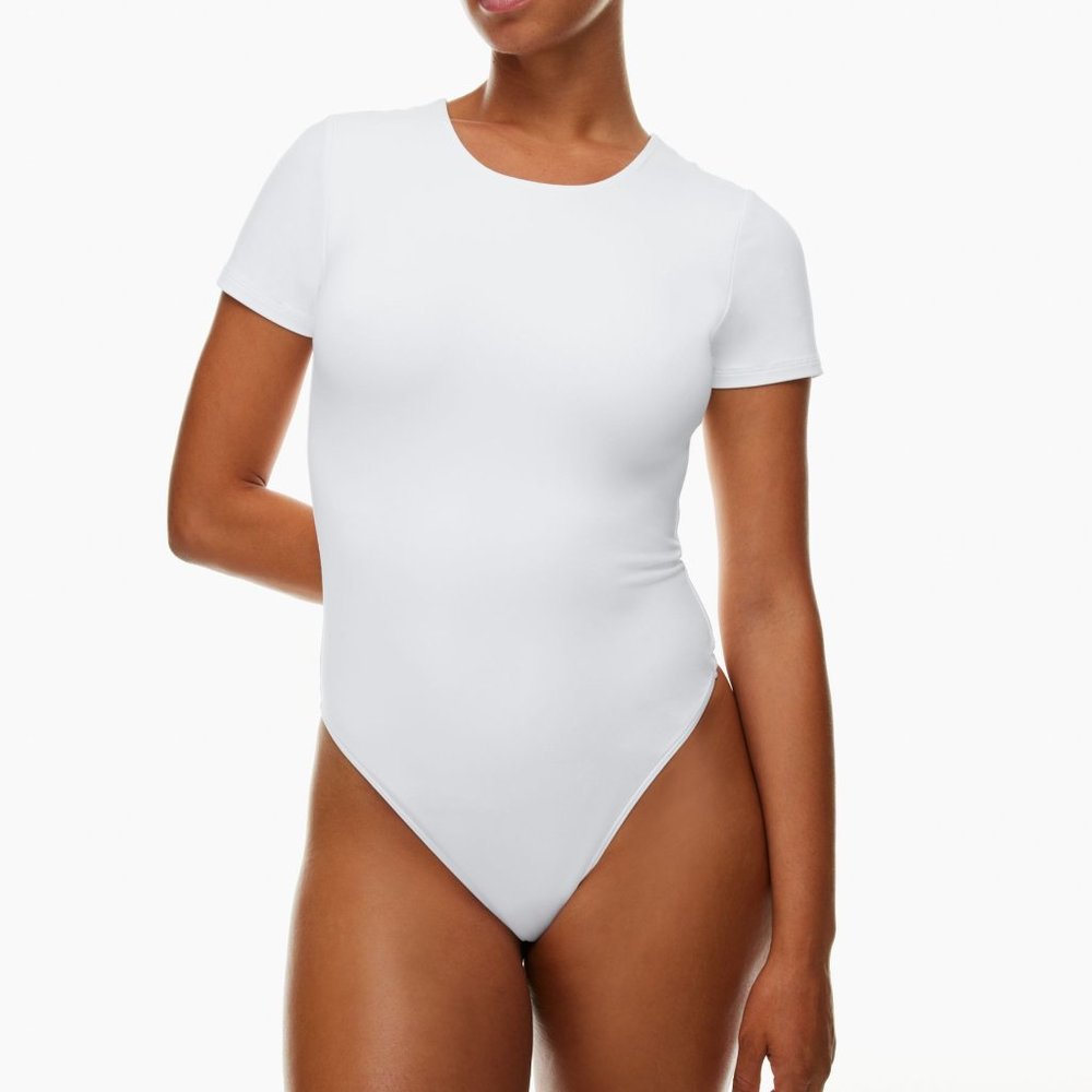 NWT Babaton Aritzia Contour Crew Shortsleeve Bodysuit